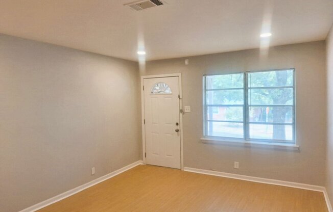 7204 KAREN DR