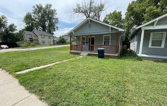 Freshly Updated 3 bedroom and 1 bathroom in Kansas City!!