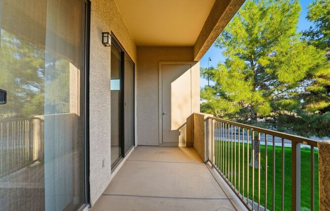 2 beds, 2 baths, $1,595