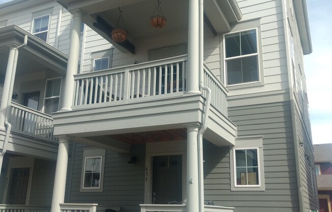 Charming 2BD/2.5BA Townhome in Quiet Lafayette Neighborhood