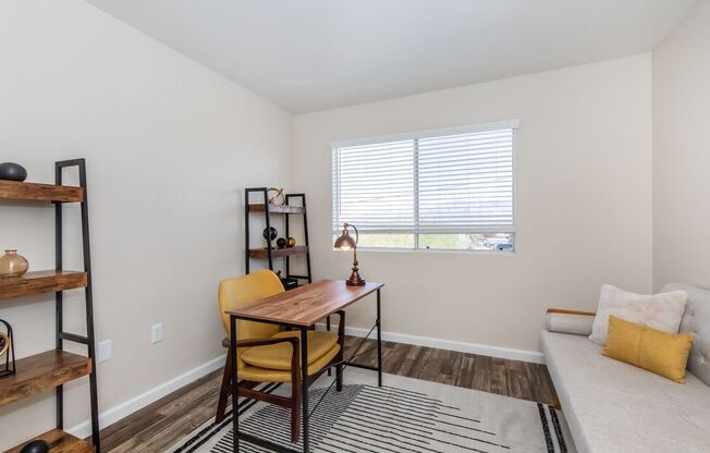 4 beds, 2 baths, 1,375 sqft, $1,599, Unit 18102