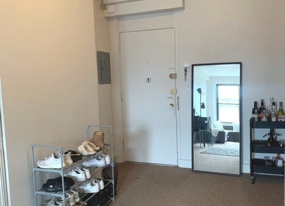 2 beds, 1 bath, 865 sqft, $3,750, Unit 401