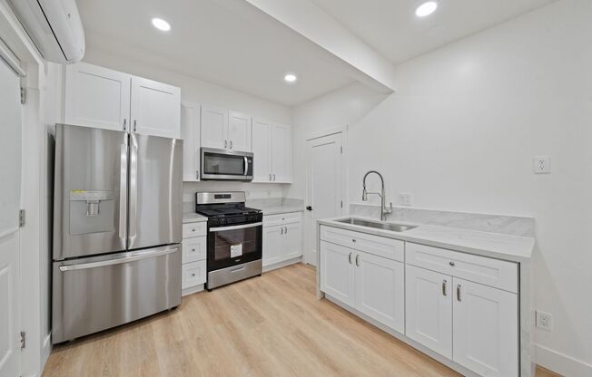 Affordable Housing San Diego This is an attached ADU 1 bed /1 bath Gorgeous Home w Laundry + A/C