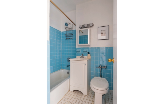 Studio, 1 bath, $3,350, Unit 6G