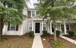 Beautiful Townhome located in the Cedar Mill Complex!