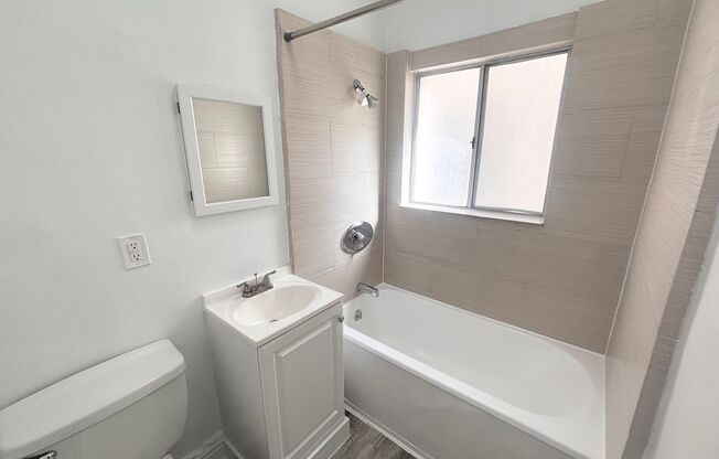 Studio, 1 bath, $1,299, Unit 207