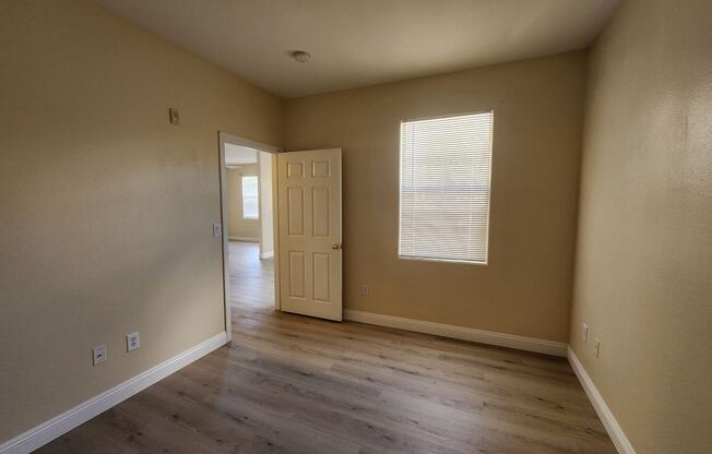 2 beds, 2 baths, $1,400, Unit Unit #1009