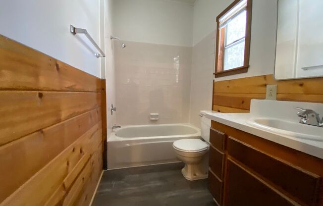 2 beds, 1 bath, $1,545