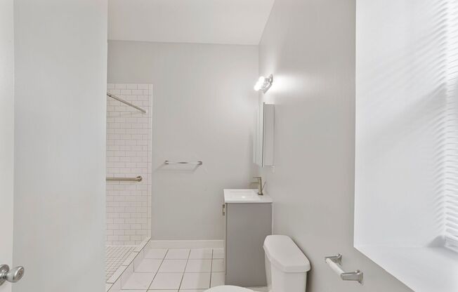 Studio, 1 bath, 250 sqft, $1,350, Unit 7450-G2