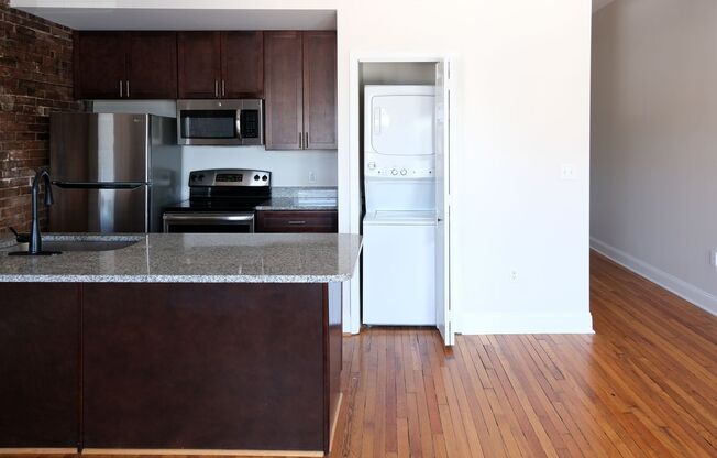 1 bed, 1 bath, $1,575, Unit 302