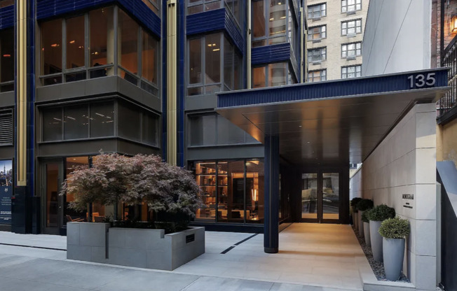 1 bed, 1 bath, 632 sqft, $6,200, Unit 3D