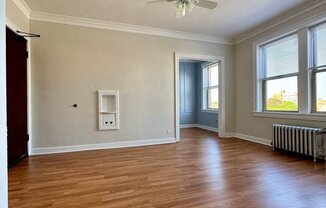 922 EASTWOOD