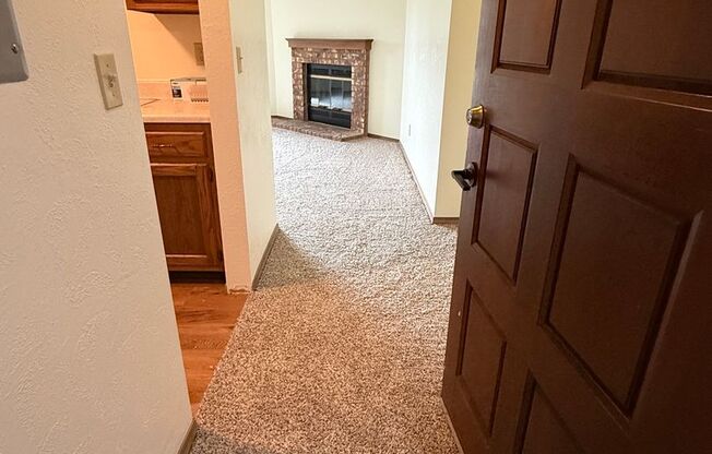 2 beds, 2 baths, 1,029 sqft, $1,209, Unit 1901-039