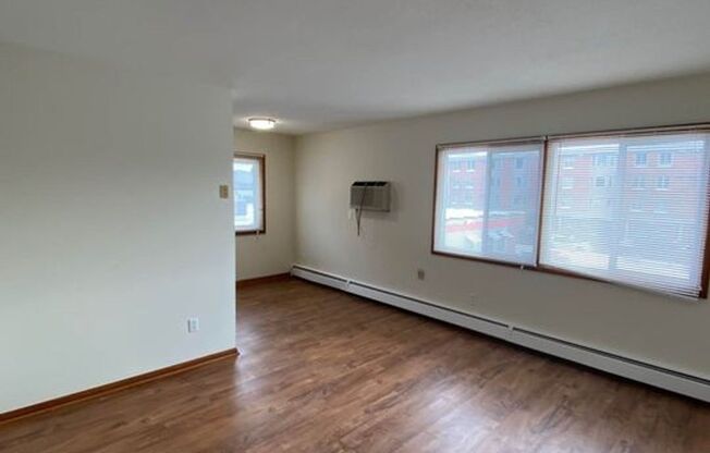 1 bed, 1 bath, 475 sqft, $1,125, Unit 921-11