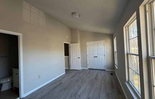 Great 2 bedroom fully renovated townhouse