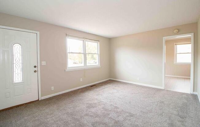 808 HELTON DR