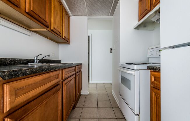 2115 S 4th