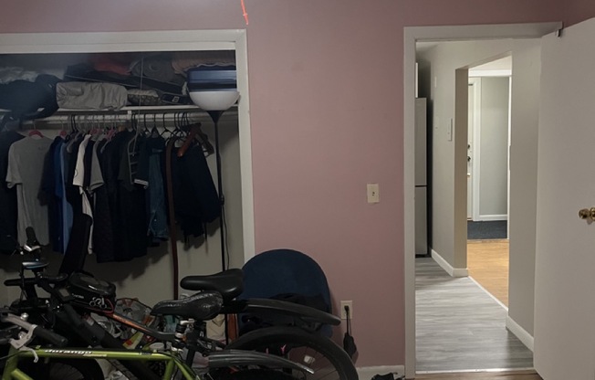 1 bed, 1 bath, 750 sqft, $2,550, Unit 27
