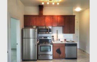 2 beds, 1 bath, 625 sqft, $1,575, Unit 302