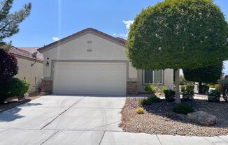 Beautiful 3 bedroom home in Sun City Aliante 55+ Community!