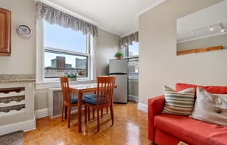 1 bed, 1 bath, 514 sqft, $3,400, Unit 10E