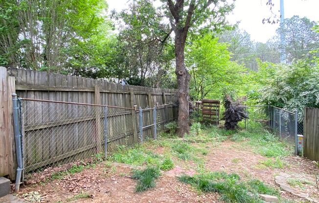 Town House in Auburn Available in June!