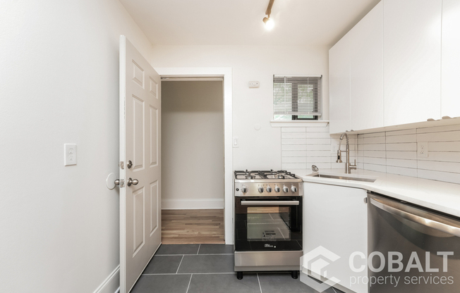755 Saint Charles Avenue Northeast - 05