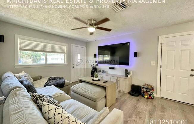 6851 12 ST N