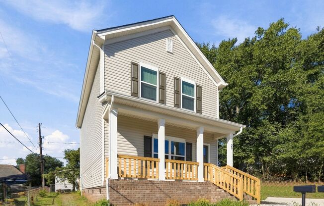 Brand-New 3 Bedroom / 2.5 Bathroom Home in Cramerton, NC!
