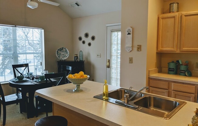 2 beds, 2 baths, 1,150 sqft, $1,445, Unit 4749