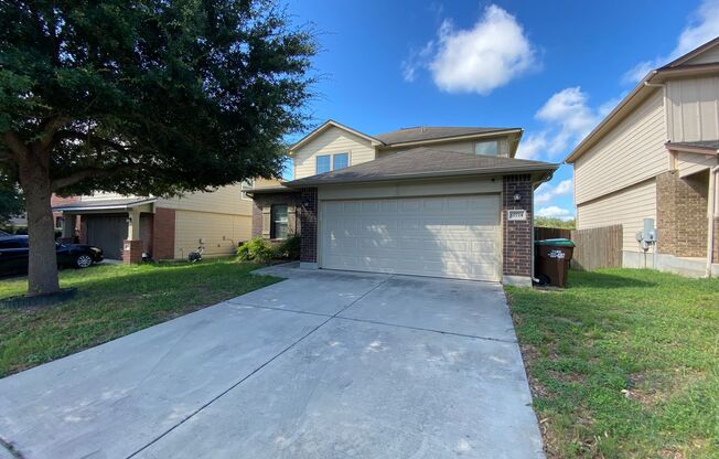 Move In Ready Home in Wolf Creek!