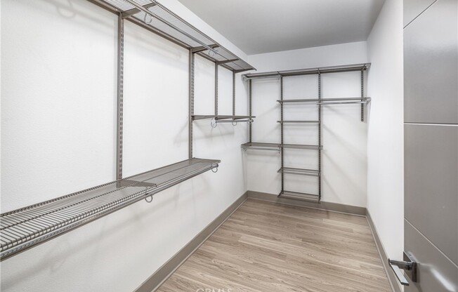 2 beds, 2 baths, 1,305 sqft, $3,418, Unit 204