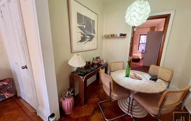 6 BREVOORT PL