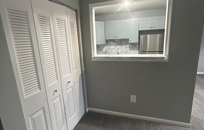 1 bed, 1 bath, 625 sqft, $1,325, Unit C09