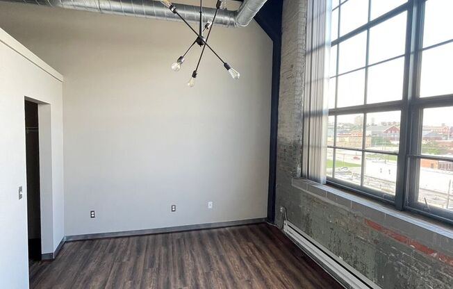 2 beds, 2 baths, 1,310 sqft, $2,075, Unit 504
