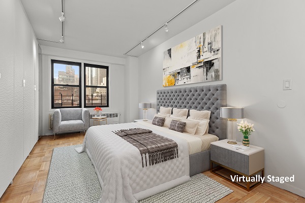 220 E 54 ST