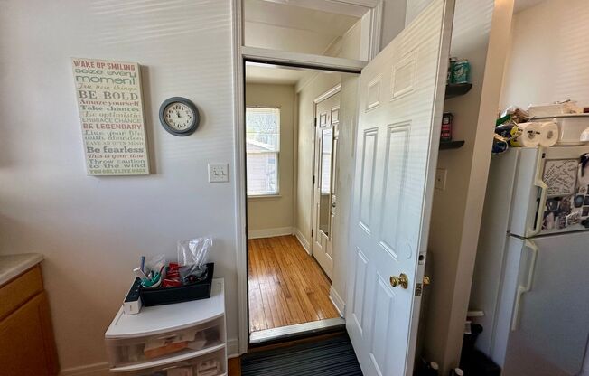 2 beds, 1 bath, 750 sqft, $1,600, Unit 4411-1B