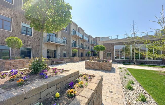 2 beds, 2 baths, 1,185 sqft, $2,345, Unit MEQ-6835-109