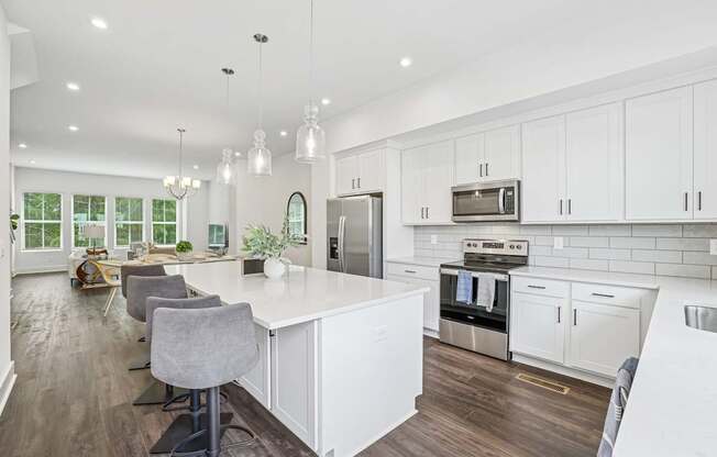 Henley Avondale