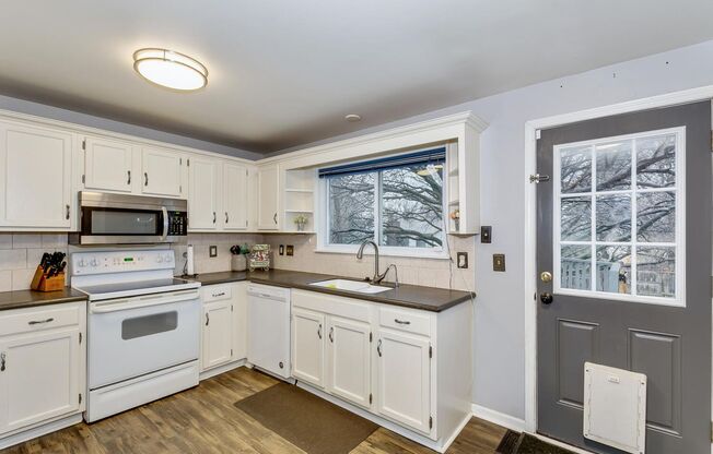 4 beds, 2 baths, $1,850