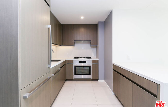 1 bed, 1.5 baths, 843 sqft, $2,950, Unit 2401