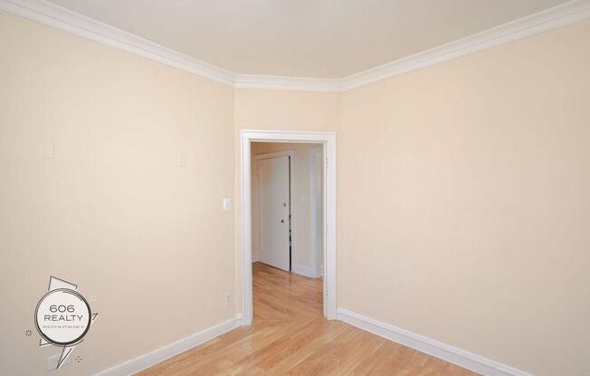 1 bed, 1 bath, $1,200, Unit 2142-209