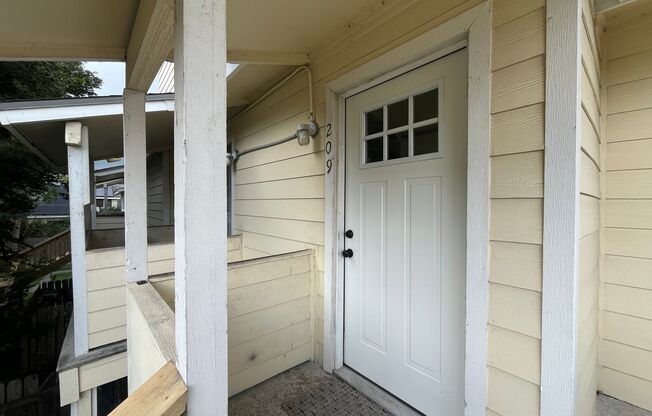 SECOND STORY ONE BEDROOM CONDO!