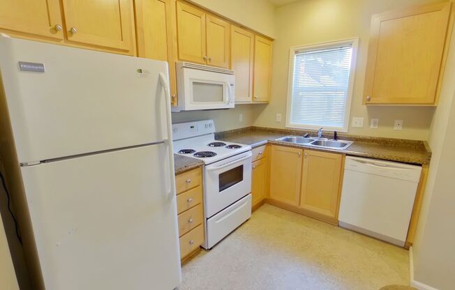 2 beds, 1 bath, $1,625, Unit 1