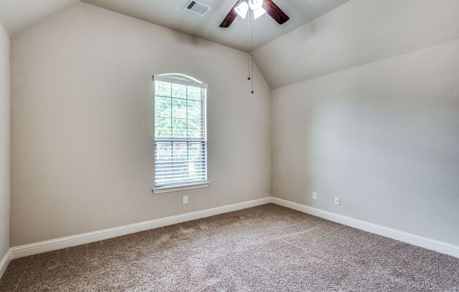 Beautiful 3 Bedroom with Bonus Media Room