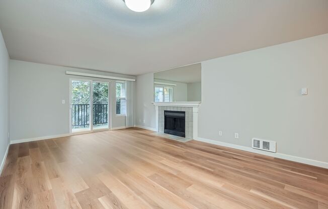 2 beds, 2 baths, 1,000 sqft, $2,595, Unit Unit D204