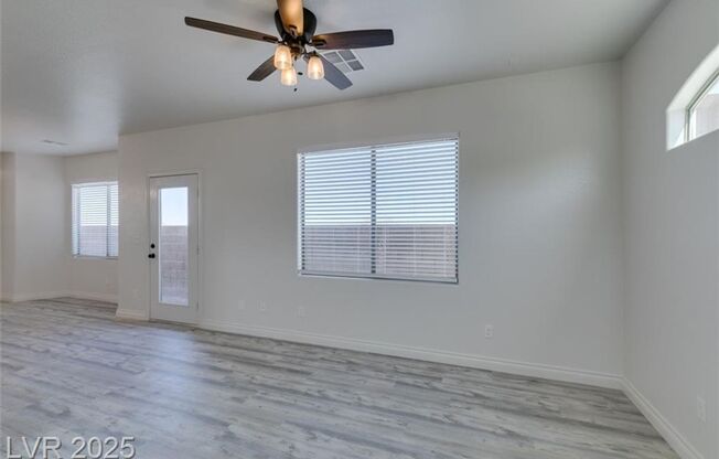 NEWLY REMODELED 4 BED HOME IN GATED COMMUNITY WITH SOLAR!