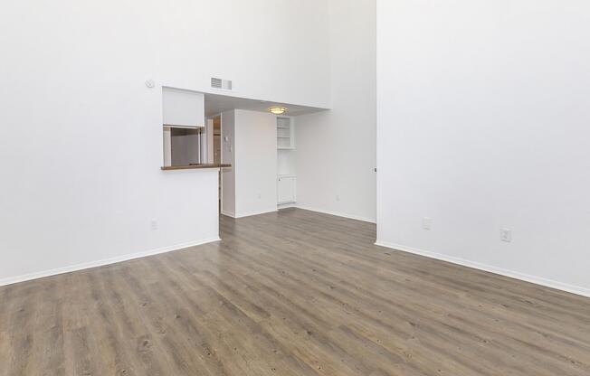 1 bed, 1 bath, 574 sqft, $774