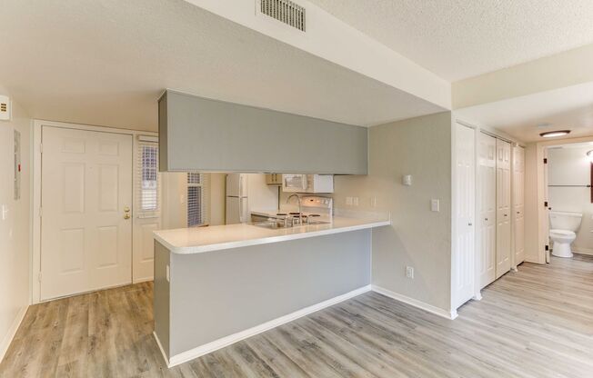 1 bed, 1 bath, 615 sqft, $1,565, Unit 112