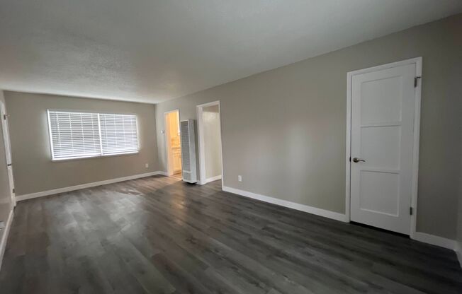 1 bed, 1 bath, 750 sqft, $1,585, Unit 19